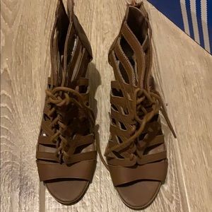 Summer heels, ONLY WORN ONCE